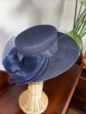 Vintage Karen Lynn Exclusive felt Navy Blue Elegant Women’s Dress Hat big bow